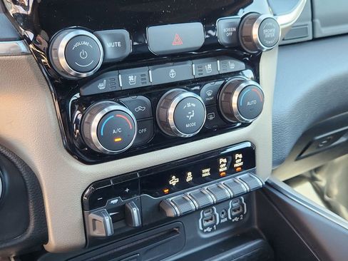 Used 2019 RAM 1500 Laramie w/ Sport Appearance Package image 9