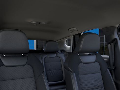New 2026 Chevrolet Trax LT w/ Driver Confidence Package FWD image 24