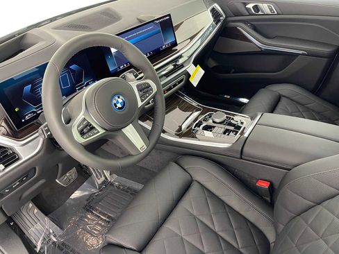 New 2026 BMW X5 xDrive50e w/ M Sport Package AWD/4WD image 14