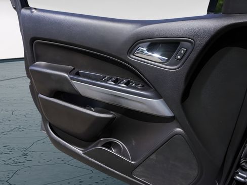 Used 2019 Chevrolet Colorado ZR2 AWD/4WD image 23