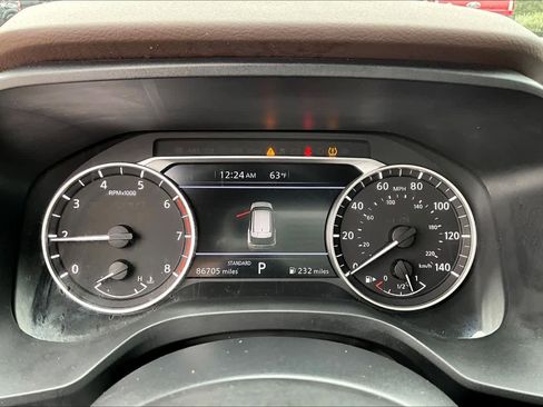 Used 2022 Nissan Rogue SV image 23