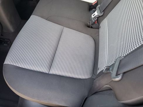 Used 2021 Hyundai Kona SE FWD image 15