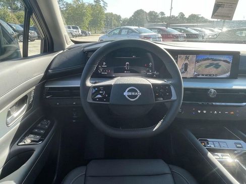 New 2026 Nissan Murano SL image 13