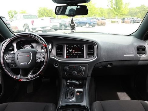 Used 2022 Dodge Charger R/T w/ Blacktop Package image 32