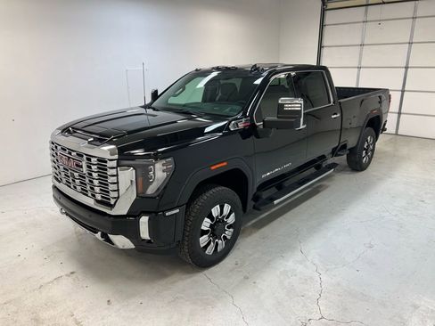 New 2026 GMC Sierra 3500 Denali w/ Snow Plow Prep/Camper Package image 5