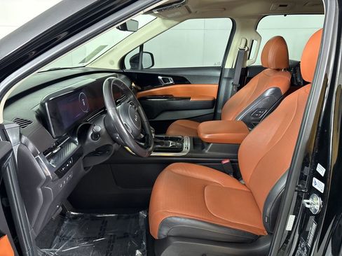 Used 2023 Kia Carnival SX Prestige image 17