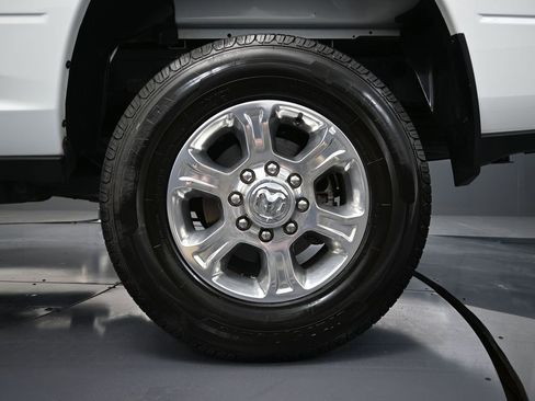 Used 2024 RAM 2500 Big Horn image 16