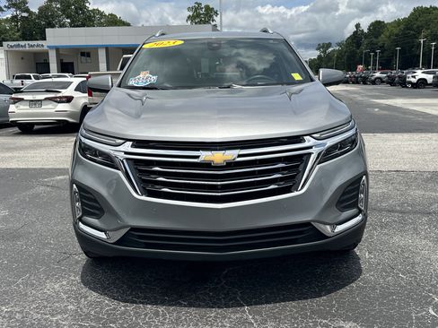 Used 2023 Chevrolet Equinox Premier FWD image 3