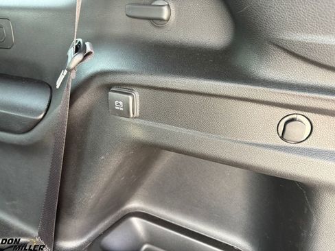 Certified 2025 Jeep Grand Cherokee L Laredo image 31