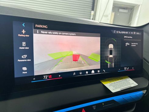 New 2026 BMW X3 xDrive30 w/ M Sport Package image 24