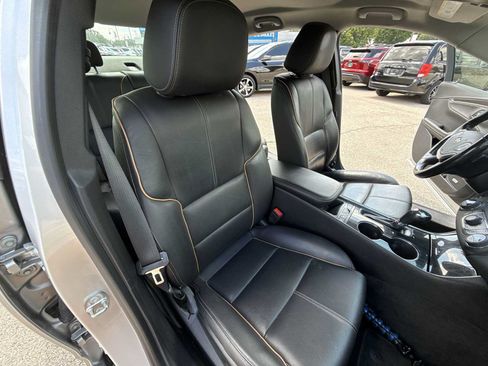 Certified 2019 Chevrolet Impala Premier FWD image 28