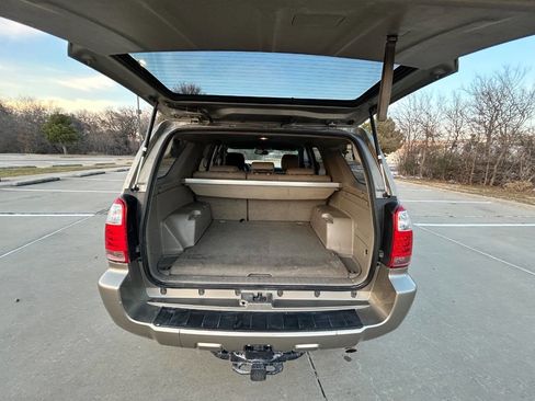 Used 2006 Toyota 4Runner SR5 image 10