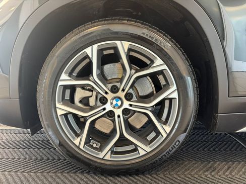 Used 2021 BMW X1 xDrive28i AWD/4WD image 11