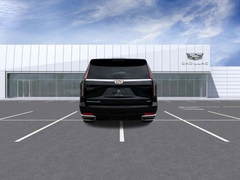 Certified 2024 Cadillac Escalade ESV Premium Luxury Platinum AWD/4WD image 12