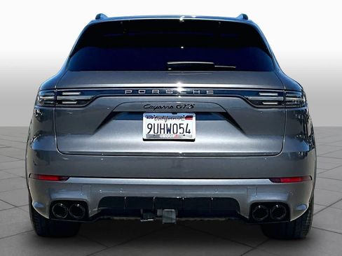 Used 2022 Porsche Cayenne GTS AWD/4WD image 4