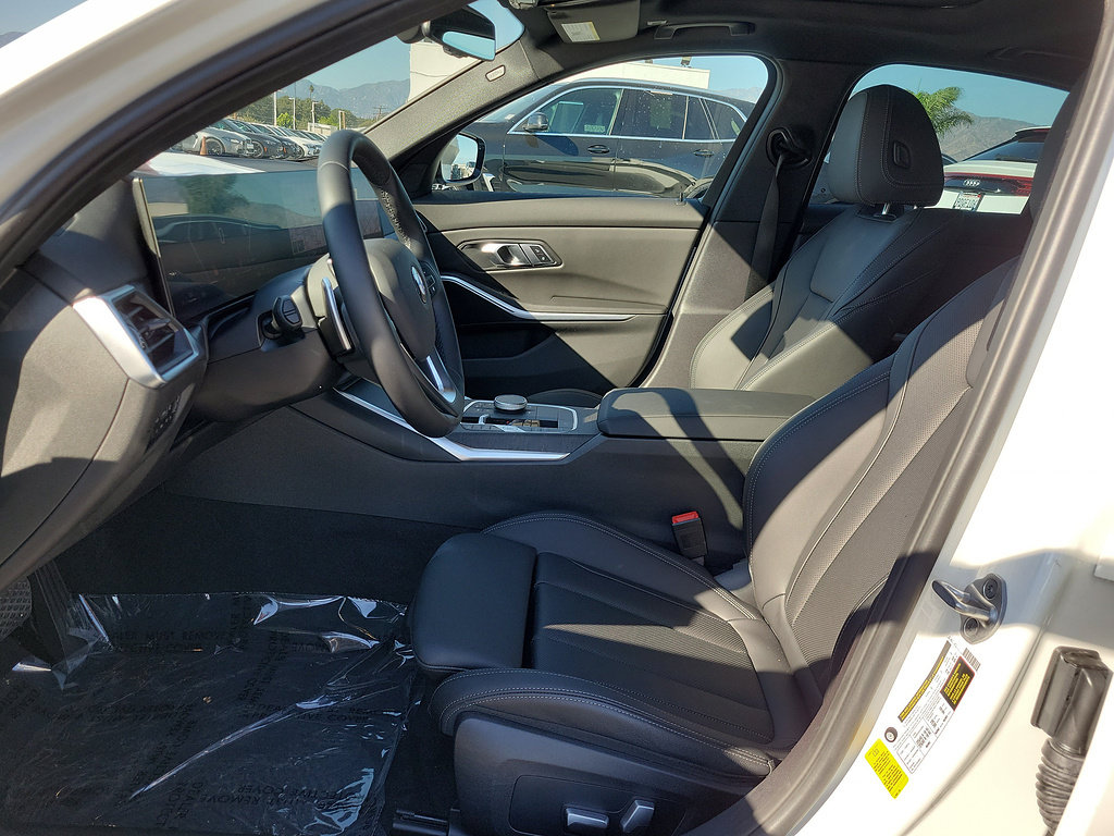 Used 2023 BMW 330i Sedan RWD image 17