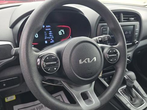 Used 2024 Kia Soul LX w/ Option Group 015 FWD image 8