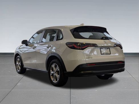 Used 2023 Honda HR-V LX image 4