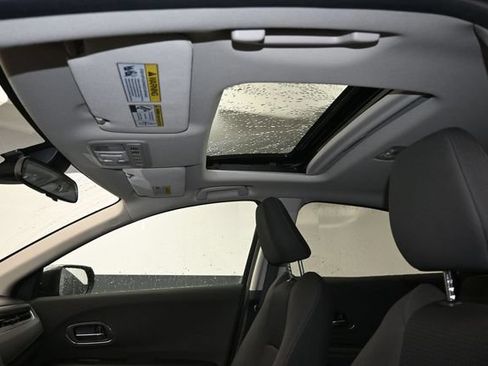 Used 2022 Honda HR-V EX image 14
