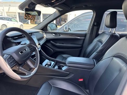 Used 2026 Jeep Grand Cherokee L Limited w/ Limited Altitude Package AWD/4WD image 13
