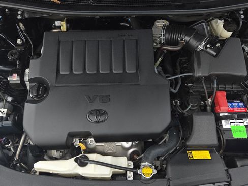Used 2014 Toyota Avalon Limited FWD image 20