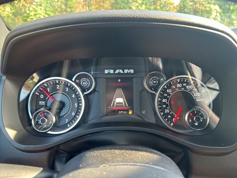 Used 2025 RAM 1500 Big Horn image 12