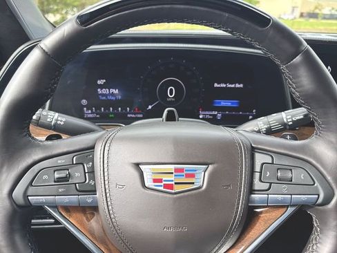 Used 2024 Cadillac Escalade ESV Sport Platinum w/ LPO, ONYX Package AWD/4WD image 11