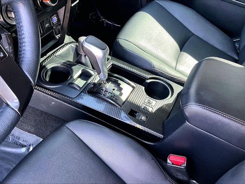 Used 2021 Toyota 4Runner TRD Off-Road Premium w/ Moonroof Package image 17