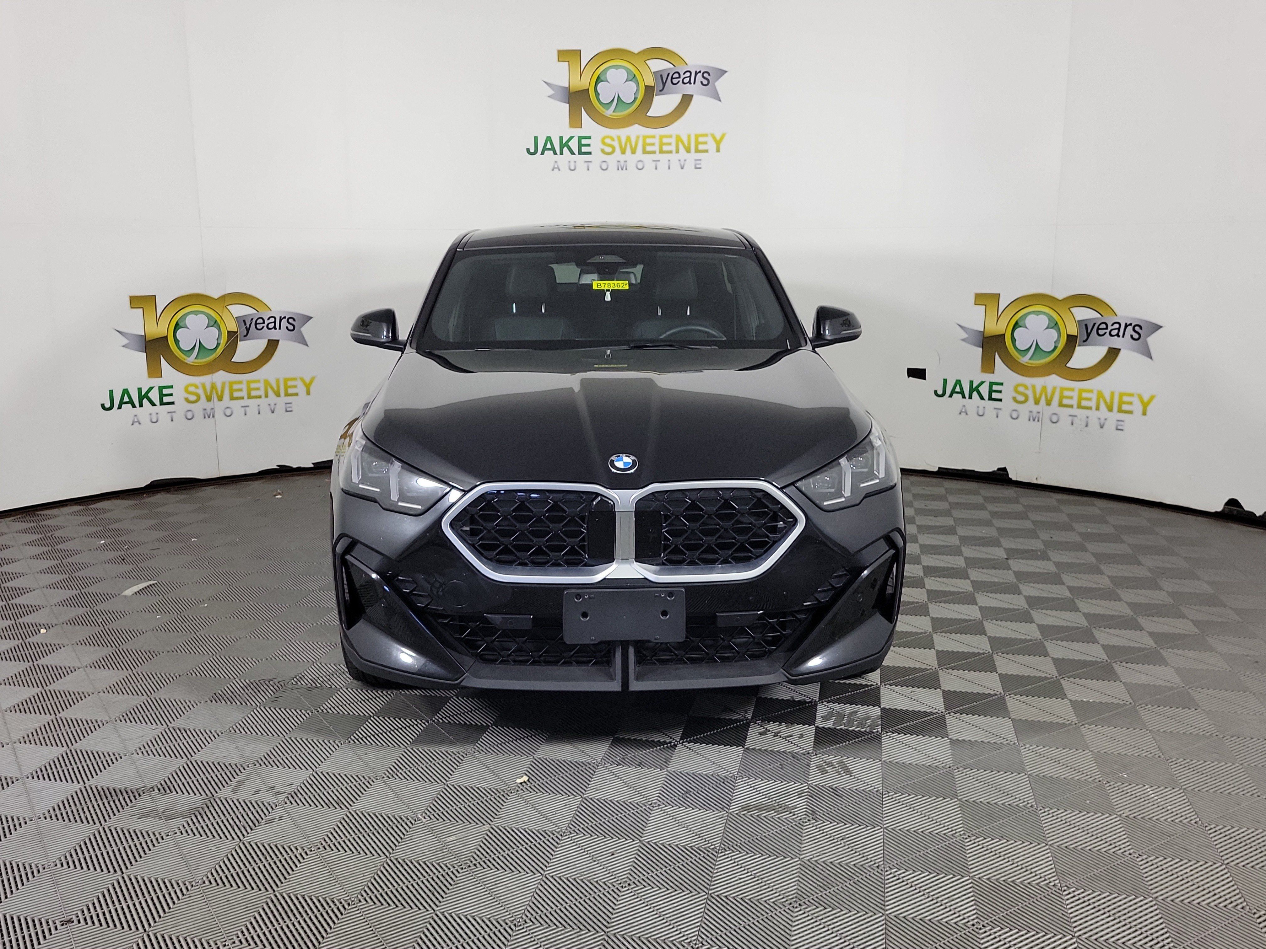 Used 2026 BMW X2 xDrive28i AWD/4WD image 2