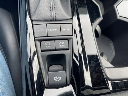 Used 2025 Toyota Camry XSE image 27