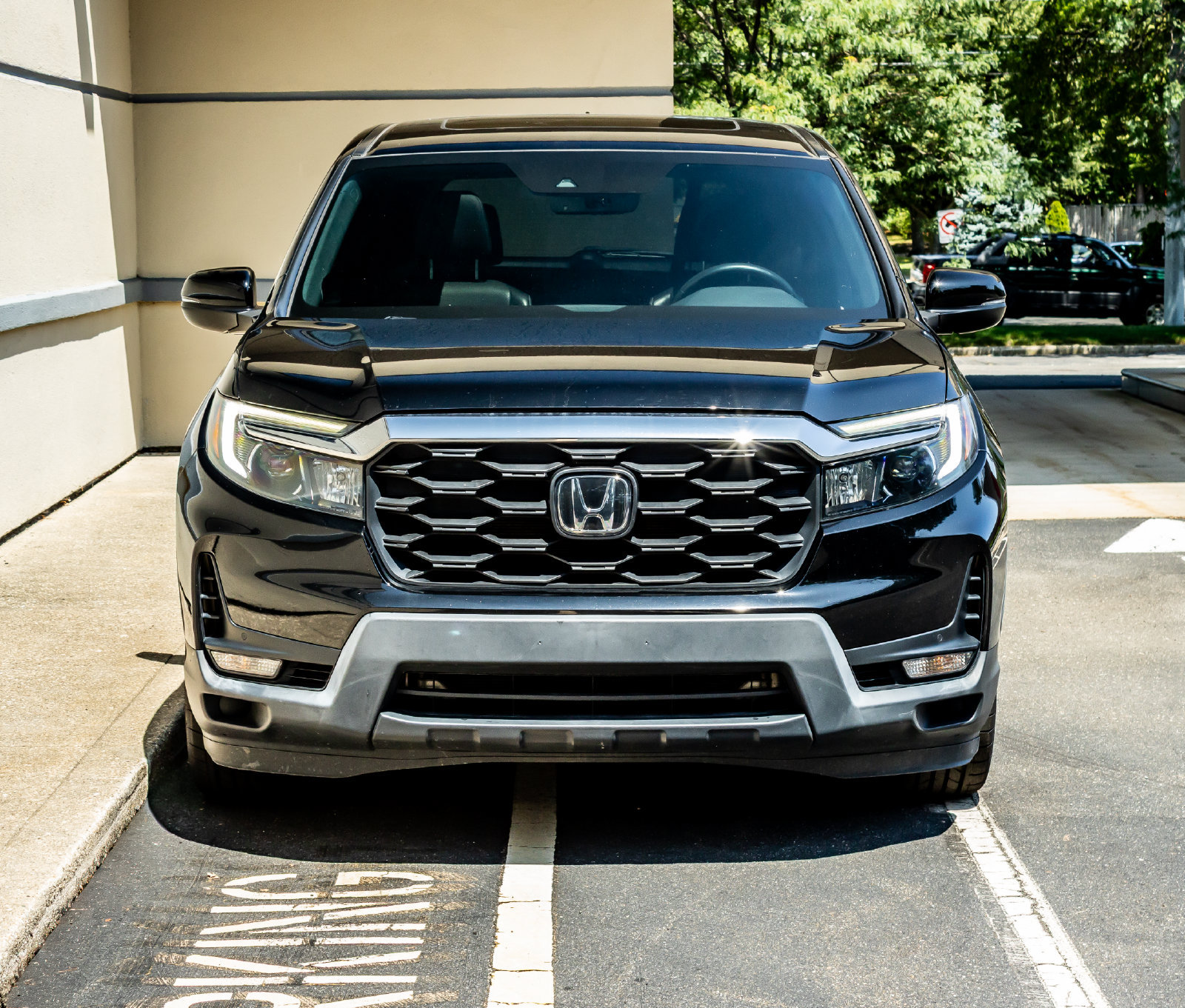 Used 2022 Honda Passport EX-L image 2