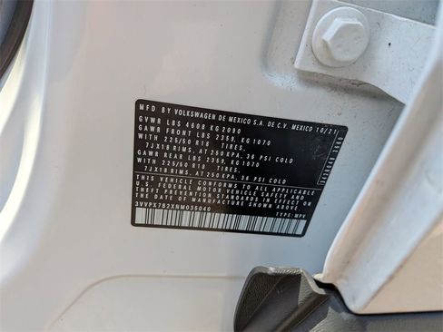 Used 2022 Volkswagen Taos SE w/ Panoramic Sunroof Package image 29