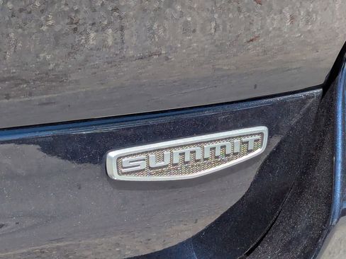 Used 2024 Jeep Grand Cherokee L Summit AWD/4WD image 14