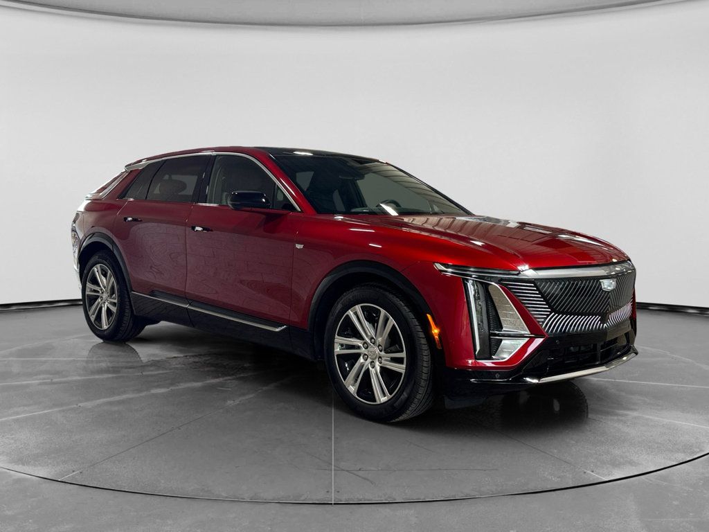 Used 2024 Cadillac Lyriq Tech RWD image 4