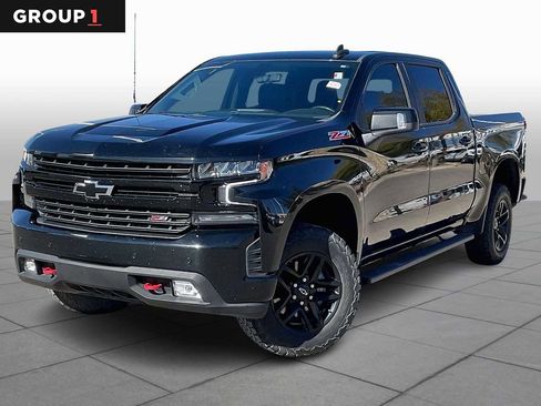 Used 2021 Chevrolet Silverado 1500 LT Trail Boss w/ Convenience Package II image 1
