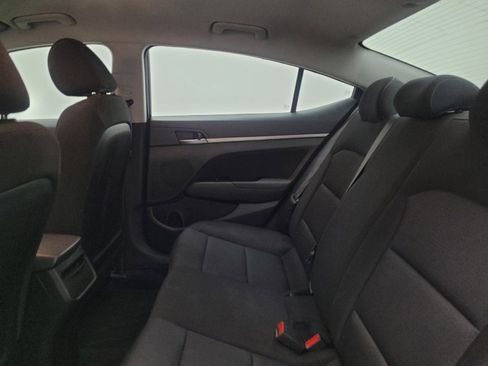 Used 2018 Hyundai Elantra SEL FWD image 18
