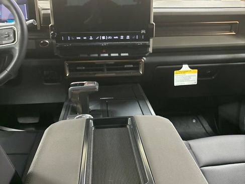 New 2025 GMC Hummer EV 3X image 25