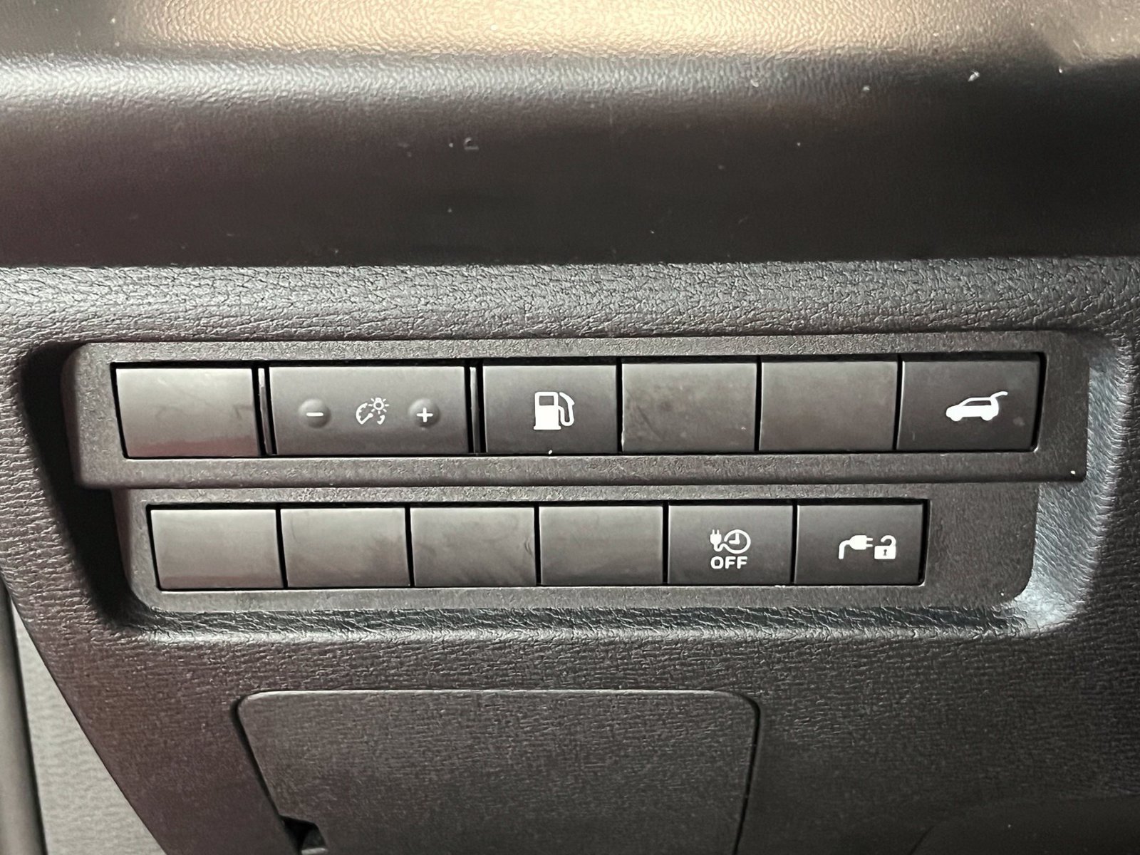 Used 2024 Mitsubishi Outlander SE AWD/4WD image 32