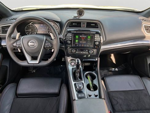 Used 2023 Nissan Maxima SR w/ Sport Mat Group image 11