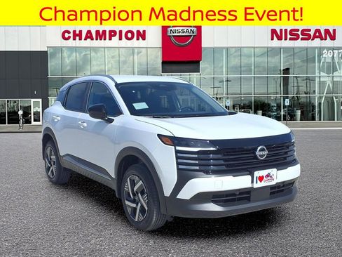 New 2026 Nissan Kicks SV image 1