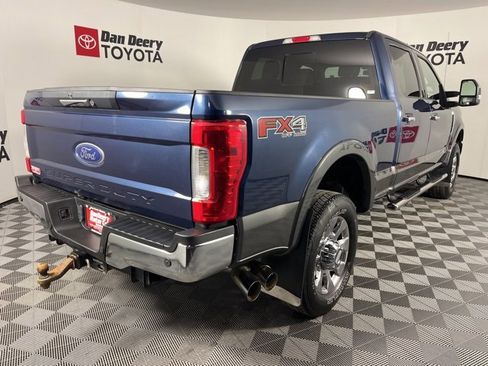 Used 2017 Ford F350 Lariat w/ Chrome Package image 27
