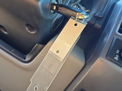 Used 2015 Ford F150 XLT image 27