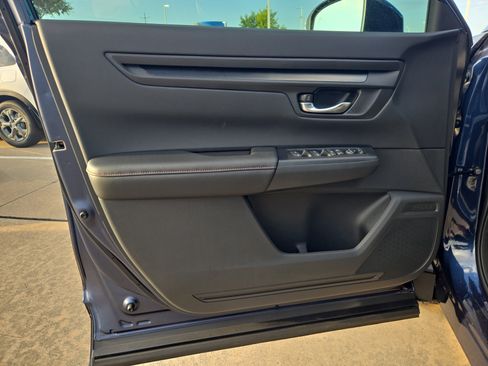 Used 2026 Honda CR-V TrailSport image 12