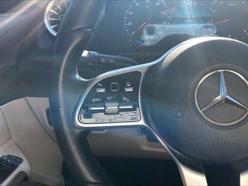 Used 2022 Mercedes-Benz GLA 250 image 23