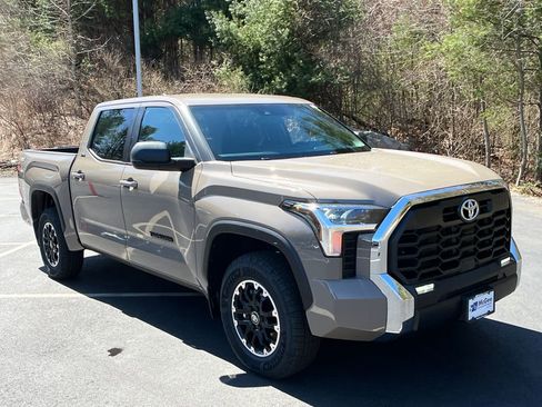 New 2026 Toyota Tundra SR5 w/ TRD Off-Road Package AWD/4WD image 7