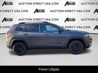 Used 2023 Jeep Cherokee Altitude Lux video 2