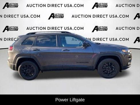 Used 2023 Jeep Cherokee Altitude Lux image 2