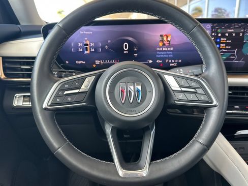 Used 2026 Buick Envision Avenir AWD/4WD image 32