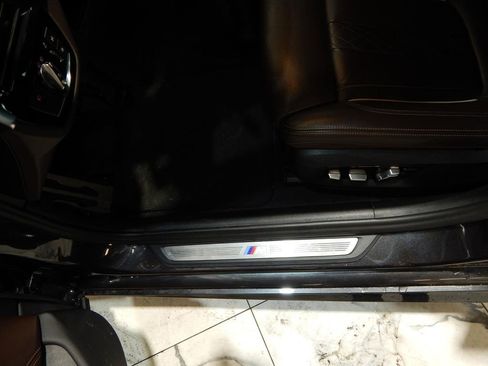 Used 2020 BMW 540i xDrive w/ M Sport Package image 14