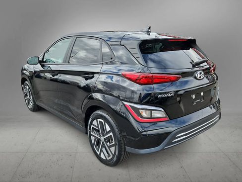 Used 2023 Hyundai Kona SE image 7
